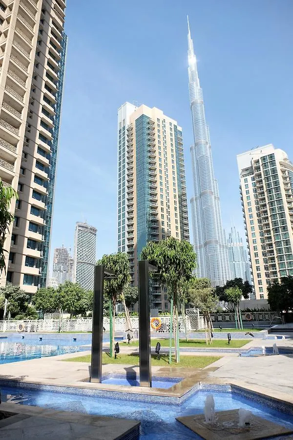 Dreamland {Ease By Emaar}- Burj Khalifa View Apartment Dubai