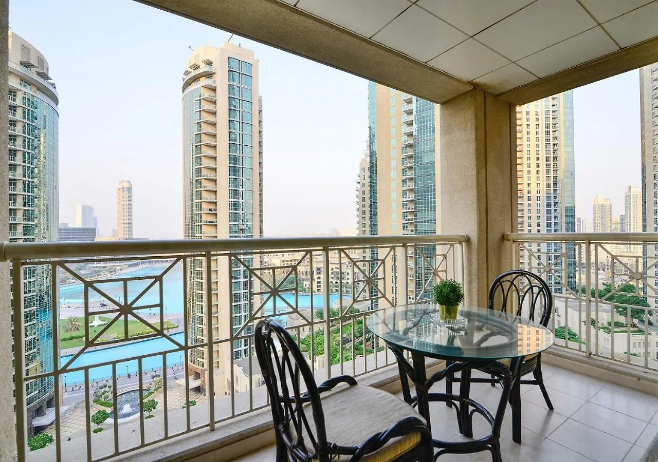 Dreamland {Ease By Emaar}- Burj Khalifa View Apartment Dubai